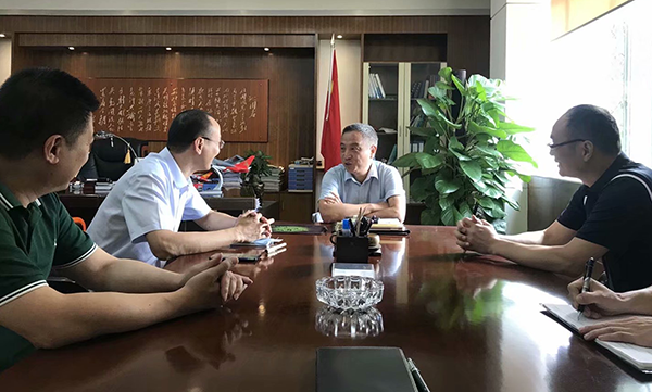 1597888885967827.png 國航綿陽營業(yè)部總經(jīng)理拜訪集團公司主要領導1.png