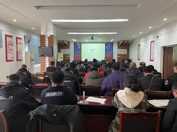 安檢站、消防護(hù)衛(wèi)部開(kāi)展違禁物品檢查培訓(xùn).png